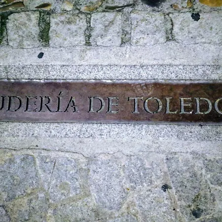 Apto El Clavo-Con Parking Gratis Toledo Exterior photo
